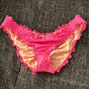Victoria's Secret lettuce edge scrunchy bikini bottoms Size XS